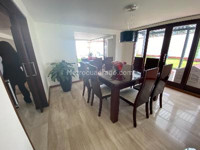Casa de 3 alcobas en venta en San Jose De Bavaria, Bogotá, 800 m² · foto 5 de 17