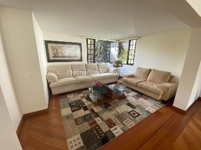 Casa de 3 alcobas en venta en San Jose De Bavaria, Bogotá, 800 m² · foto 8 de 17