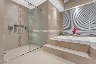 Casa de 5 alcobas en venta en San Jose De Bavaria, Bogotá, 560 m² · foto 14 de 17