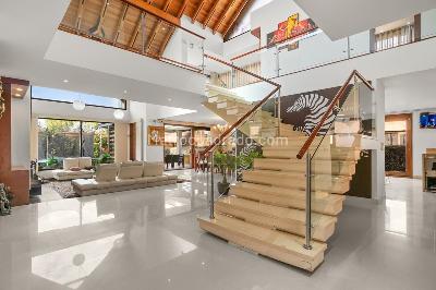 Casa de 5 alcobas en venta en San Jose De Bavaria, Bogotá, 560 m² · foto 16 de 17