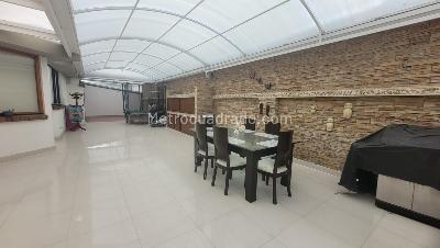 Casa de 5 alcobas en venta en San Jose De Bavaria, Bogotá, 480 m² · foto 15 de 18