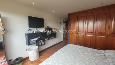 Casa de 5 alcobas en venta en San Jose De Bavaria, Bogotá, 480 m² · foto 2 de 18