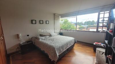 Casa de 5 alcobas en venta en San Jose De Bavaria, Bogotá, 480 m² · foto 5 de 18
