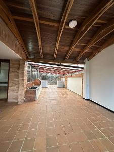 Casa de 4 alcobas en venta en San Jose De Bavaria, Bogotá, 350 m² · foto 14 de 19