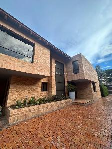 Casa de 4 alcobas en venta en San Jose De Bavaria, Bogotá, 350 m² · foto 19 de 19