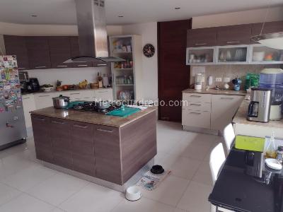 Casa de 4 alcobas en arriendo en San Jose De Bavaria, Bogotá, 520 m² · foto 2 de 20