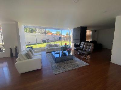 Casa de 4 alcobas en venta en San Jose De Bavaria, Bogotá, 500 m² · foto 3 de 20