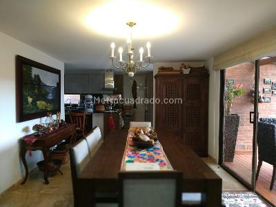 Casa de 4 alcobas en venta en San Jose De Bavaria, Bogotá, 800 m² · foto 10 de 15