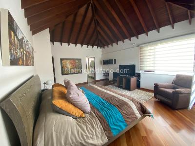 Casa de 3 alcobas en venta en San Jose De Bavaria, Bogotá, 800 m² · foto 19 de 20