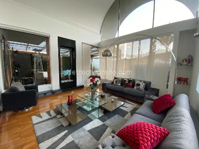 Casa de 3 alcobas en venta en San Jose De Bavaria, Bogotá, 800 m² · foto 2 de 19
