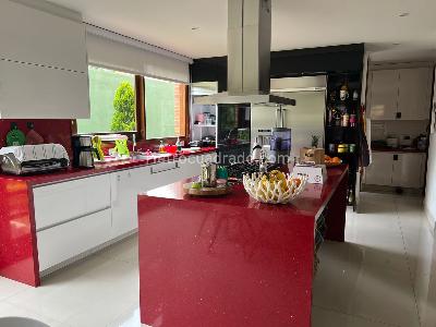 Casa de 4 alcobas en venta en San Jose De Bavaria, Bogotá, 800 m² · foto 19 de 20