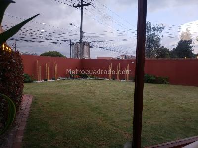 Casa de 4 alcobas en venta en San Jose De Bavaria, Bogotá, 400 m² · foto 13 de 18