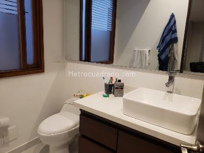 Casa de 4 alcobas en venta en San Jose De Bavaria, Bogotá, 400 m² · foto 15 de 18