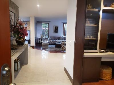 Casa de 4 alcobas en venta en San Jose De Bavaria, Bogotá, 400 m² · foto 5 de 18