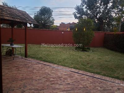 Casa de 4 alcobas en venta en San Jose De Bavaria, Bogotá, 400 m² · foto 6 de 18