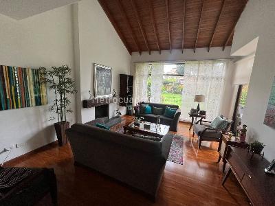 Casa de 3 alcobas en venta en San Jose De Bavaria, Bogotá, 360 m² · foto 3 de 15
