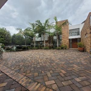 Casa de 4 alcobas en venta en San Jose De Bavaria, Bogotá, 550 m² · foto 10 de 20
