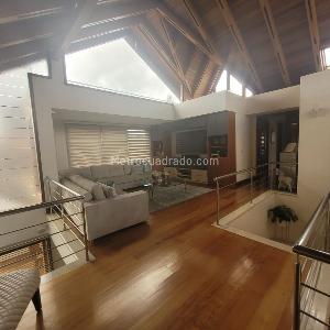 Casa de 4 alcobas en venta en San Jose De Bavaria, Bogotá, 420 m² · foto 4 de 20