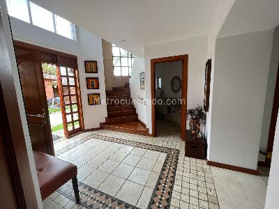 Casa de 3 alcobas en venta en San, Bogotá, 380 m² · foto 5 de 16