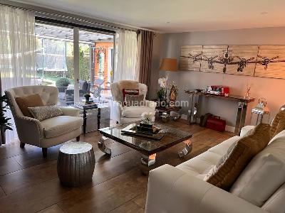 Casa de 4 alcobas en venta en San Jose De Bavaria, Bogotá, 450 m² · foto 2 de 19