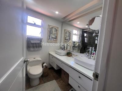 Casa de 4 alcobas en venta en San Jose De Bavaria, Bogotá, 450 m² · foto 11 de 19