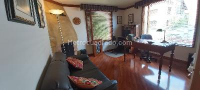 Casa de 4 alcobas en venta en San Jose De Bavaria, Bogotá, 300 m² · foto 5 de 17