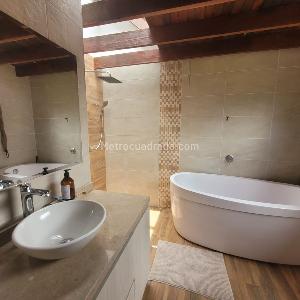 Casa de 4 alcobas en venta en San Jose De Bavaria, Bogotá, 320 m² · foto 7 de 20