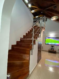 Casa de 4 alcobas en venta en San Jose De Bavaria, Bogotá, 320 m² · foto 12 de 15