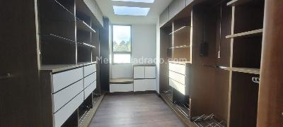 Casa de 4 alcobas en venta en Hacienda San Simon Pl, Bogotá, 477 m² · foto 2 de 16