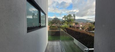 Casa de 4 alcobas en venta en Hacienda San Simon Pl, Bogotá, 477 m² · foto 3 de 16