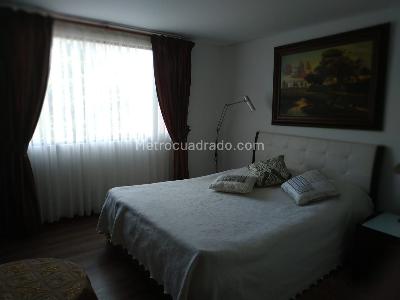 Casa de 4 alcobas en venta en San Jose De Bavaria, Bogotá, 380 m² · foto 14 de 18