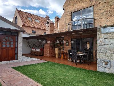 Casa de 4 alcobas en venta en San Jose De Bavaria, Bogotá, 380 m² · foto 8 de 18