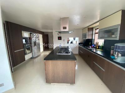 Casa de 4 alcobas en venta en San Jose De Bavaria, Bogotá, 800 m² · foto 14 de 19