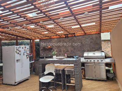 Casa de 4 alcobas en venta en San Jose De Bavaria, Bogotá, 800 m² · foto 6 de 19