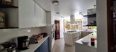 Casa de 4 alcobas en venta en San Jose De Bavaria, Bogotá, 360 m² · foto 5 de 17