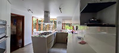 Casa de 4 alcobas en venta en San Jose De Bavaria, Bogotá, 360 m² · foto 6 de 17