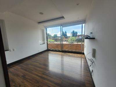 Casa de 4 alcobas en venta en Guaymaral, Bogotá, 525 m² · foto 15 de 20