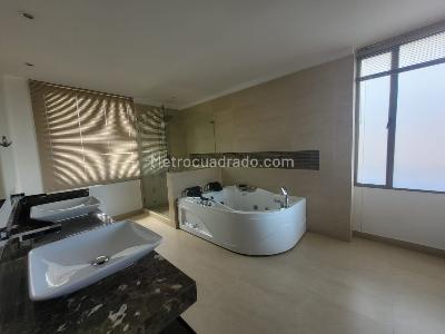 Casa de 4 alcobas en venta en Guaymaral, Bogotá, 525 m² · foto 19 de 20