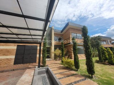 Casa de 4 alcobas en venta en Guaymaral, Bogotá, 525 m² · foto 7 de 20