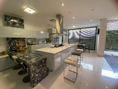 Casa de 4 alcobas en venta en San Jose De Bavaria, Bogotá, 800 m² · foto 9 de 20