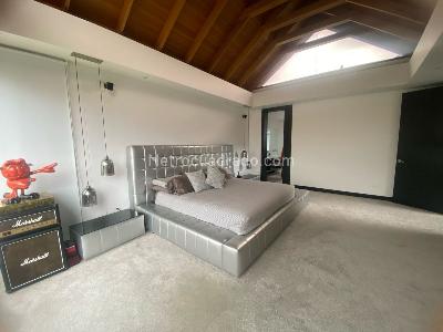 Casa de 4 alcobas en venta en San Jose De Bavaria, Bogotá, 800 m² · foto 6 de 16