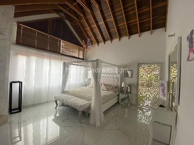 Casa de 5 alcobas en venta en San Jose De Bavaria, Bogotá, 460 m² · foto 6 de 17