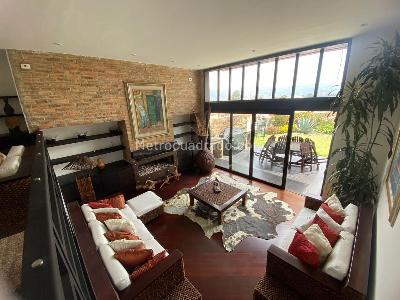 Casa de 3 alcobas en venta en San Jose De Bavaria, Bogotá, 380 m² · foto 12 de 20