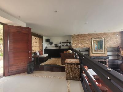 Casa de 3 alcobas en venta en San Jose De Bavaria, Bogotá, 380 m² · foto 17 de 20