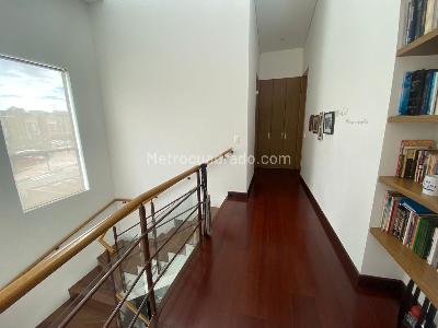 Casa de 3 alcobas en venta en Cerros Altos De Suba, Bogotá, 223 m² · foto 7 de 14