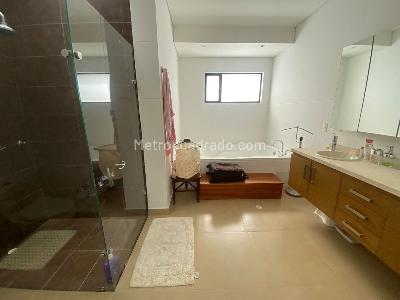 Casa de 3 alcobas en venta en Cerros Altos De Suba, Bogotá, 223 m² · foto 9 de 14