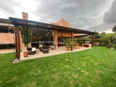Casa de 4 alcobas en venta en San Jose De Bavaria, Bogotá, 328 m² · foto 12 de 20