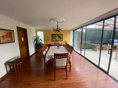 Casa de 4 alcobas en venta en San Jose De Bavaria, Bogotá, 328 m² · foto 4 de 20