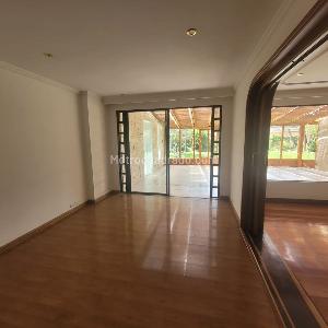 Casa de 4 alcobas en venta en San Jose De Bavaria, Bogotá, 330 m² · foto 5 de 20