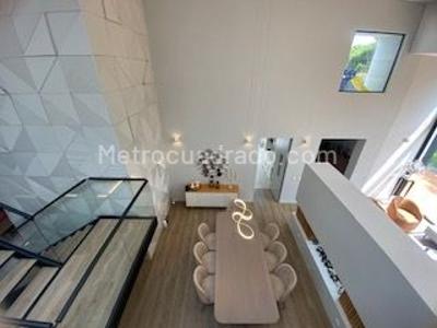 Casa de 4 alcobas en venta en Guaymaral, Bogotá, 1470 m² · foto 2 de 20